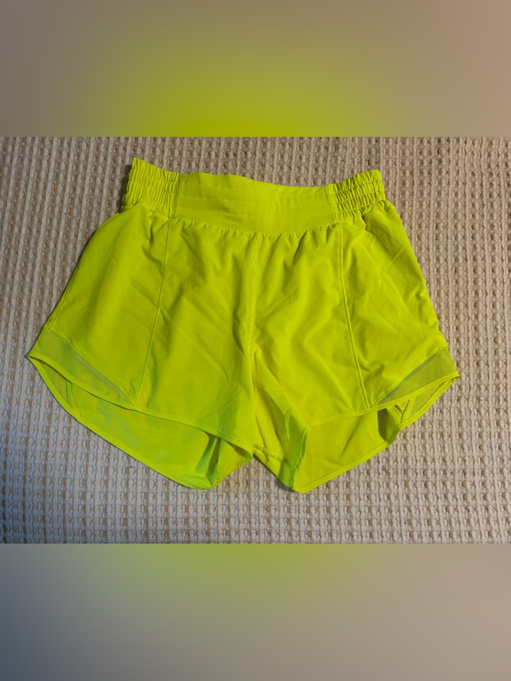 lululemon athletica hotty hot HR short 4”